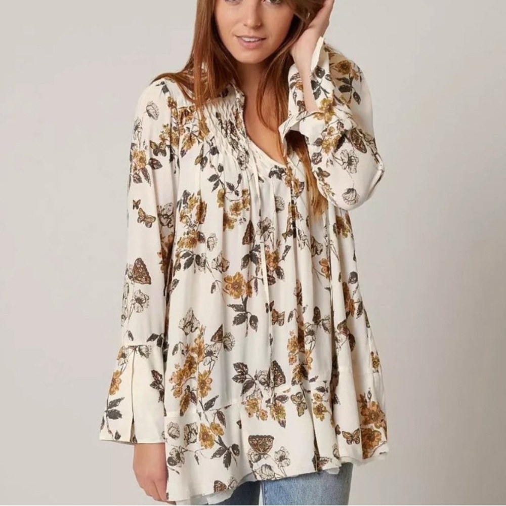 Free People Pebble Crepe So Fine Smocked Tunic Top in Ivory Combo - Small